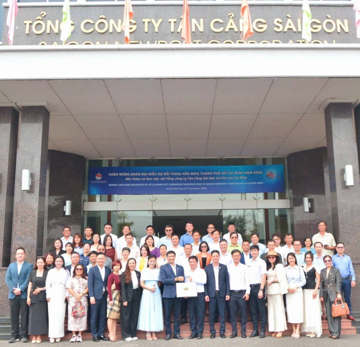 Đoàn đến thăm và làm việc với Đoàn đến thăm và làm việc với